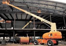 Piattaforme aeree telescopiche gommate JLG 860SJ