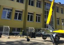 Piattaforme aeree articolate su rimorchio trainabile Paus GT 21 A