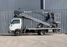 Piattaforme aeree articolate su rimorchio trainabile Galaxylift GX 22.10