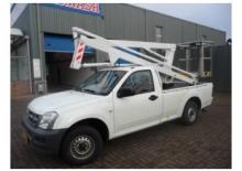 Piattaforme aeree articolate su rimorchio trainabile Sky-High 1100 MC