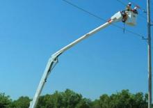 Piattaforme aeree articolate su rimorchio trainabile Altec AA55E