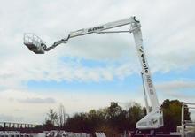 Piattaforme aeree articolate su rimorchio trainabile Oil & Steel Eagle S 4230