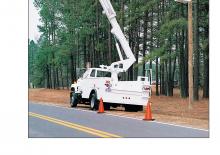 Piattaforme aeree articolate su rimorchio trainabile Altec L42A