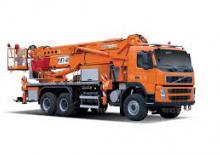 Piattaforme aeree articolate su rimorchio trainabile Bumar PTM-40