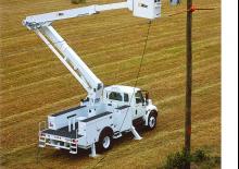 Piattaforme aeree articolate su rimorchio trainabile Altec TA60