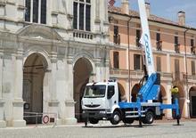Piattaforme aeree articolate su rimorchio trainabile Socage TJ 30