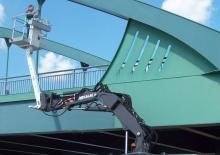 Piattaforme aeree telescopiche autocarrate Decker DTP 800 B