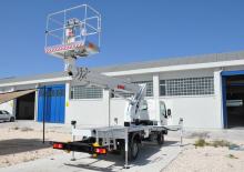 Piattaforme aeree telescopiche autocarrate CMC PLA220