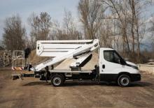 Piattaforme aeree telescopiche autocarrate Klubb PNT220NLX