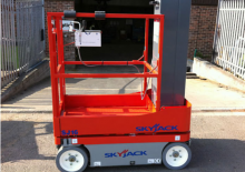 Piattaforme aeree verticali Skyjack SJ 16