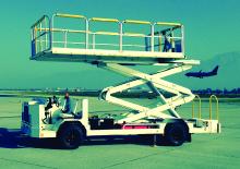 Piattaforme aeree verticali a pantografo su ruote Lift-A-Loft APX20