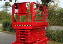 Piattaforme aeree verticali a pantografo su ruote PB PB ECo S100-12EZ