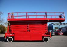 Piattaforme aeree verticali a pantografo su ruote PB PB S275-14ES 4x4