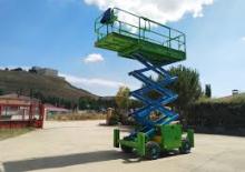 Piattaforme aeree verticali a pantografo su ruote EMC PE 12
