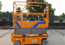 Piattaforme aeree verticali a pantografo su ruote Runshare RX0807