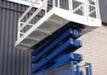 Piattaforme aeree verticali a pantografo su ruote HAB S 130-18 D 4WD S