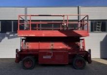 Piattaforme aeree verticali a pantografo su ruote German Standard Lift S 172 E 18