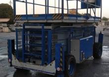 Piattaforme aeree verticali a pantografo su ruote AIRO SF 1380