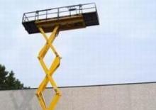 Piattaforme aeree verticali a pantografo su ruote AIRO SF 1380 D 2 MA