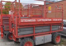 Piattaforme aeree verticali a pantografo su ruote Skyjack SJ 7027