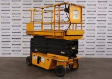 Piattaforme aeree verticali a pantografo su ruote Grove-Manlift SM 3146 E