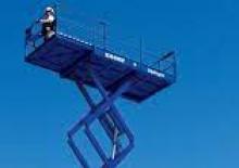 Piattaforme aeree verticali a pantografo su ruote UpRight X 40 RT