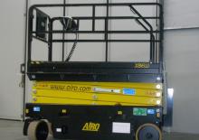 Piattaforme aeree verticali a pantografo su ruote AIRO X 8 EW Wind