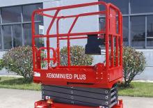 Piattaforme aeree verticali a pantografo su ruote Mantall XE60MINI