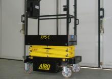 Piattaforme aeree verticali a pantografo su ruote AIRO XP5 E