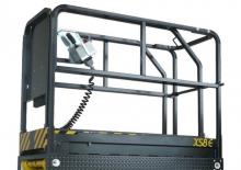 Piattaforme aeree verticali a pantografo su ruote AIRO XS8 E Wind