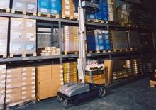 Piattaforme aeree verticali JLG 10 SSV