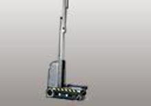 Piattaforme aeree verticali JLG 15 MVL