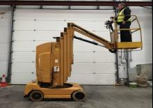 Piattaforme aeree verticali Grove-Manlift (Delta) Toucan 1100 C