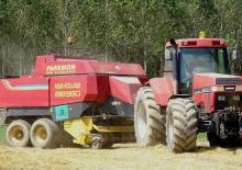 Presse per grandi imballaggi + Presse ad alta pressione New Holland BB 960 A ARY