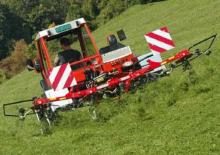Ranghinatori rotativi Fella TH 401 DS Hydro