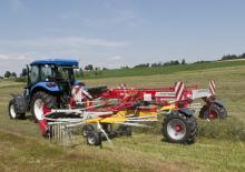 Ranghinatori rotativi Pöttinger Top 702 C