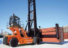 Reach stacker Toyota THD1500-E3
