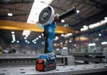 Smerigliatrici angolari a batteria Bosch GWS 18V-15 P