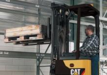 Stoccatori per pallet uomo in piedi Caterpillar NSR12N