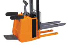 Stoccatori per pallet uomo in piedi OMG 715 P