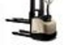 Stoccatori per pallet uomo in piedi Crown ETi 4000-1.6 TT