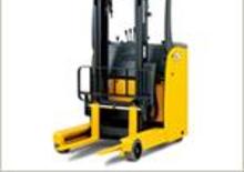Stoccatori per pallet uomo in piedi Komatsu FB 13 RL