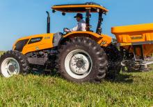 Spandiconcime Valtra BDF 1300