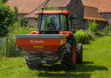 Spandiconcime Kubota DSC 700 