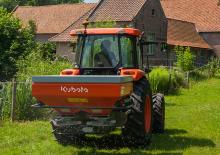 Spandiconcime Kubota DSC 900 