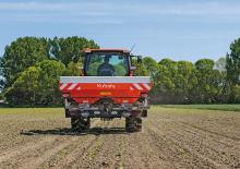 Spandiconcime Kubota DSX 2800 hydr 