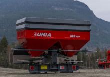 Spandiconcime Unia MS 700