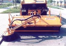 Spazzatrici stradali frontali Drutzel DVK-U 220 HSR 2