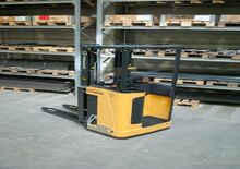 Stoccatori per pallet uomo in piedi Actil Warehouse Trucks SA 1350