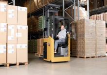 Stoccatori per pallet uomo seduto Caterpillar NSS16N2S